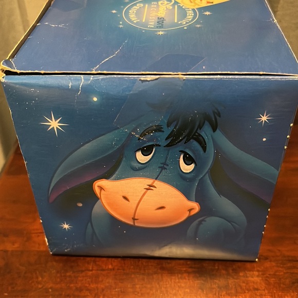 NIB Disney Store Exclusive Winnie the Pooh, Eeyore, Piglet Holiday Snowflake Mug - Picture 16 of 16